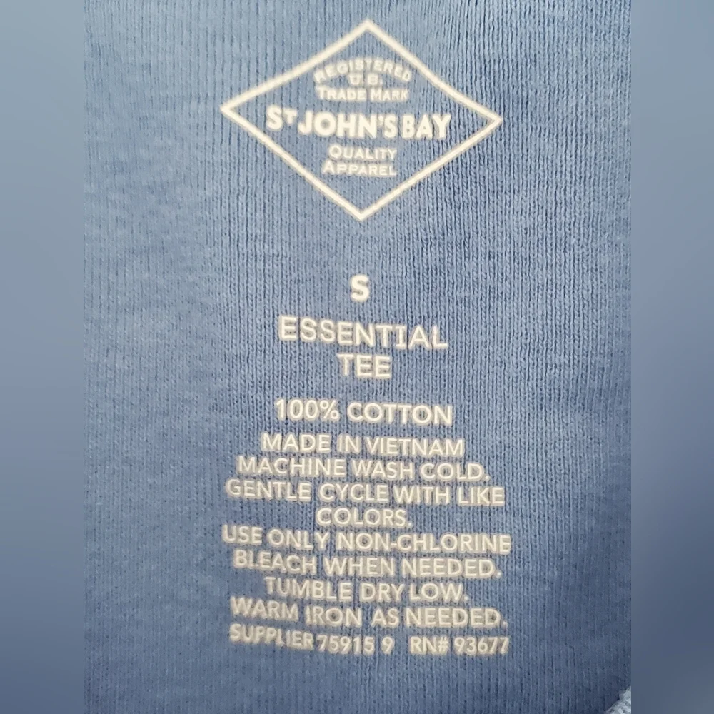 St. John’s Bay 3 Pack 100% Cotton Long Sleeve Essential Tee Basic Shirts - Picture 2 of 8